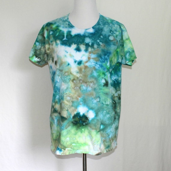 Dyed Womens T-Shirt Tie Dye Womens Shirt Green by HumbleDyeDesigns