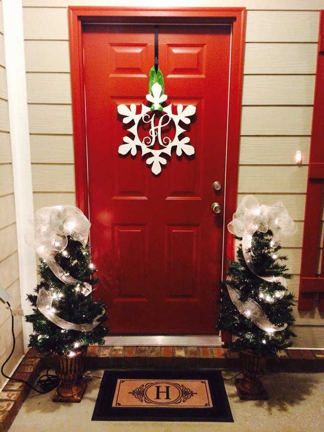Unpainted Wooden Snow Flake Door Hanger with Connected Initial- 1/2" Thick - Monogram Christmas Door Hanger- Personalized Snowflake Wreath