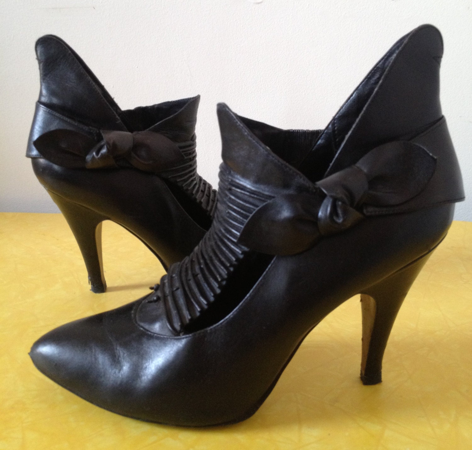 how to stop sandals slipping off