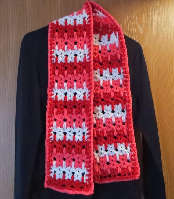 Crochet Cats in a Row Scarf Strawberry Cream by CreativeDreams77