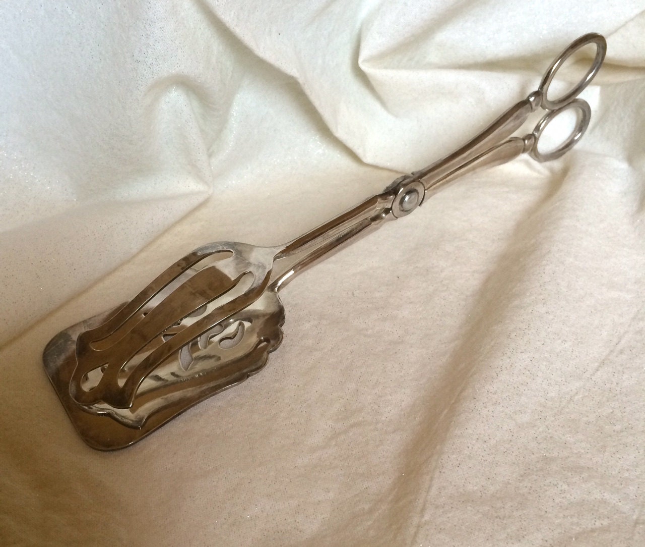 Pair of Silverplated Pastry or sandwich tongs by Leonard of Italy