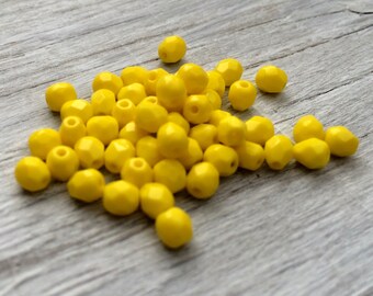 Czech glass beads- faceted round firepolish beads lemon yellow 4mm pack of 50 (F411)