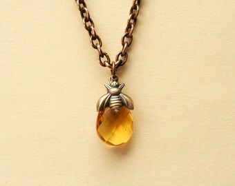 Bee Necklace, Honey Bee Necklace, Pendant Necklace, Bee Jewelry,Honey Drop And Honey Bee Necklace,Bee Pendant
