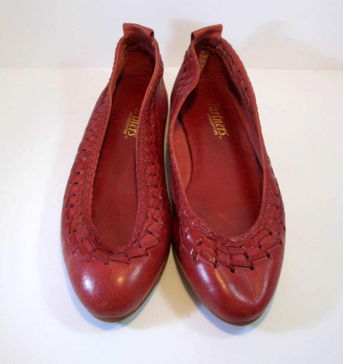 red flats size 6