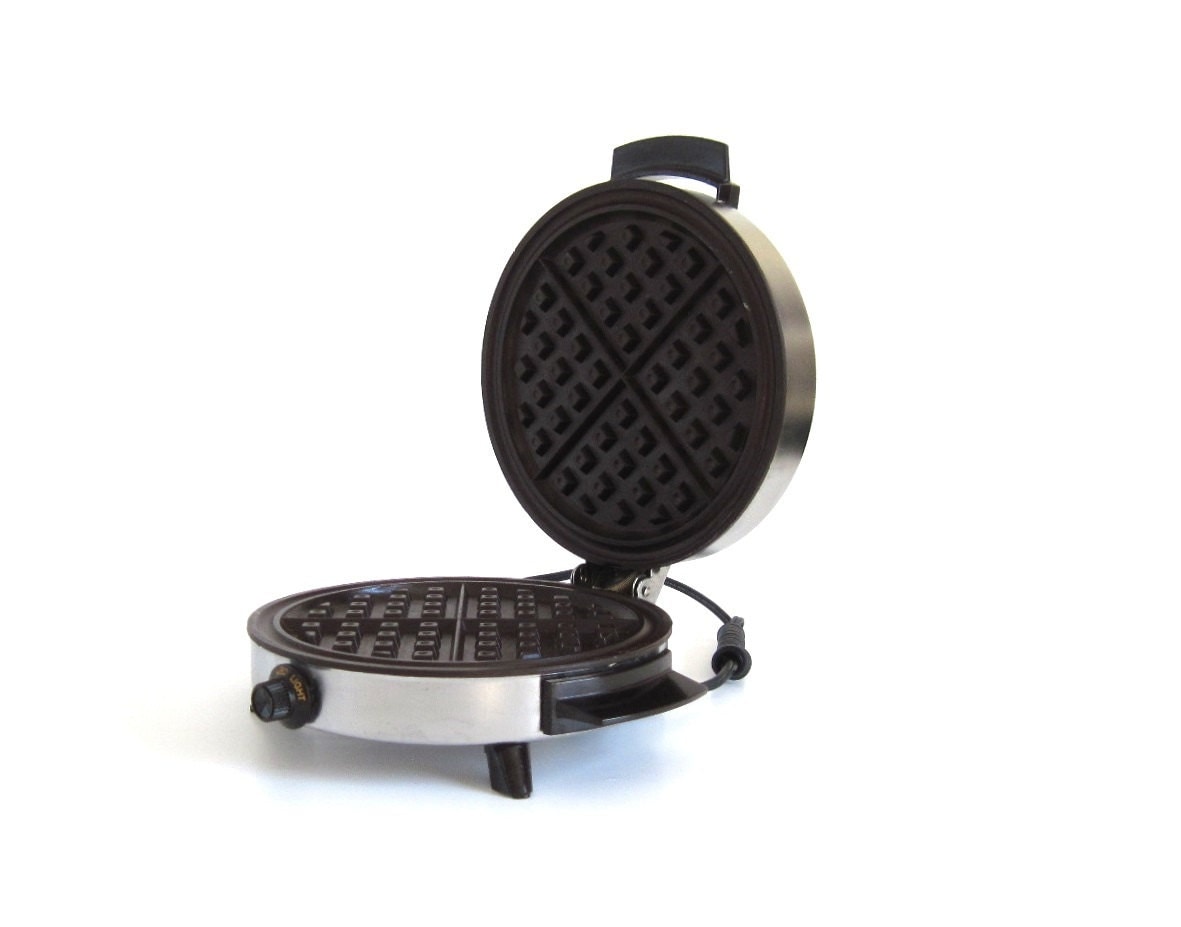 Waffles (Toastmaster Waffle Iron)