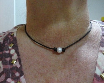 Pearl choker- leather pearl choker- boho style- brown leather and pearl necklace