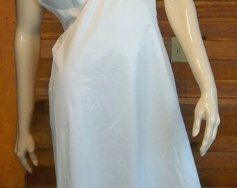 Items similar to Vintage Lingerie 1950s FIGURFIT by Indera Full Slip ...