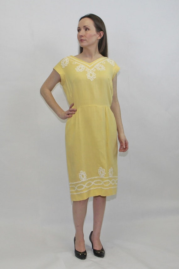 Henry-Lee Yellow wiggle dress linen blend, ribbon embroidery detail ...