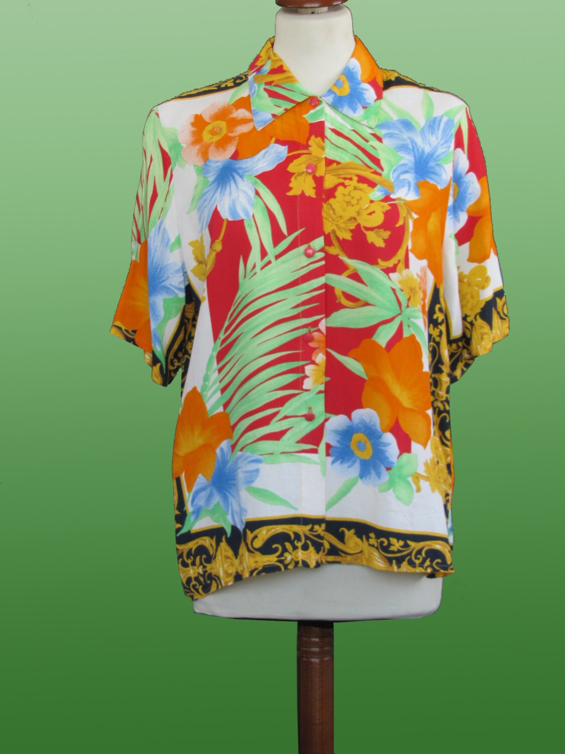 Floral button down shirt , 80’s short sleeve cotton viscosa shirt Haute Juice