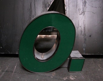 Salvaged Sign Letters! Metal "Q" with green face.