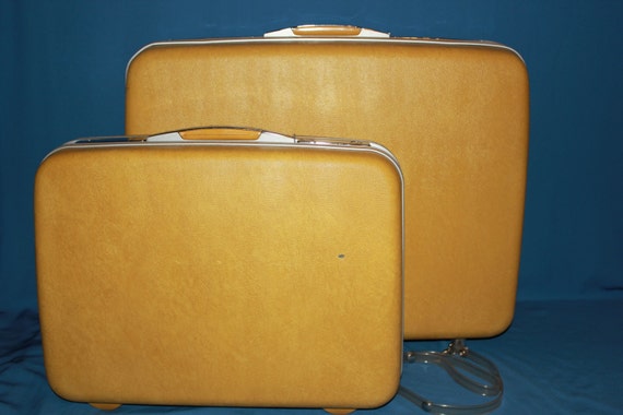 Vintage Samsonite Sherbrooke Hard Shell Luggage by JustJiggity