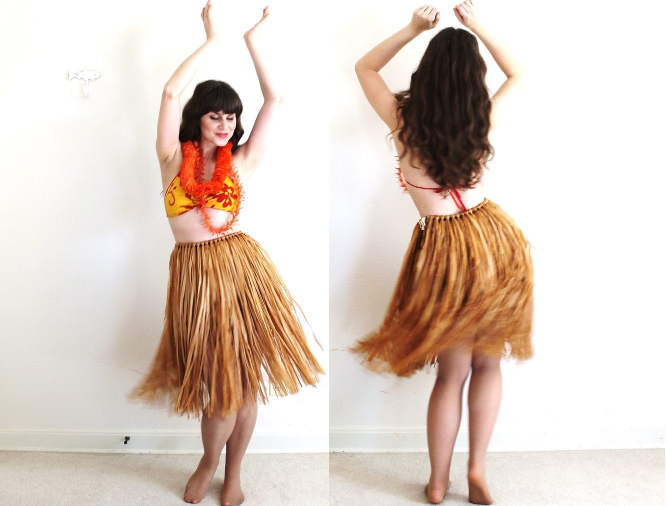 ON SALE Vintage Hula Girl Costume / Hula Dancer Skirt by Coldfish