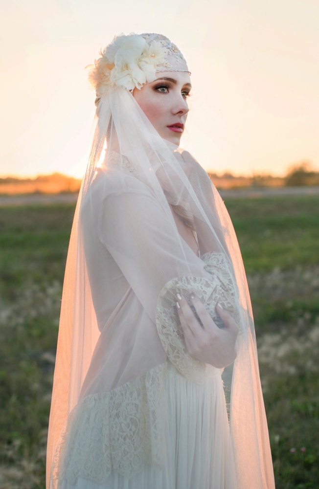 Juliet Veil Peach Veil Blush Veil Wedding Veil Embroidered