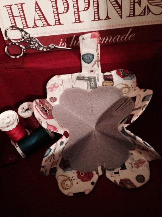 Needle holder by GlamMascreations50 on Etsy