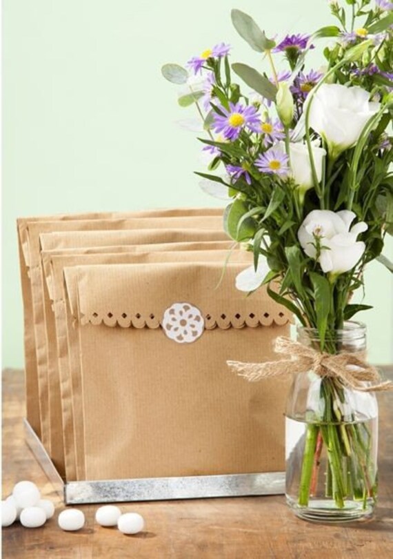 Items similar to Brown Kraft Paper Party Treat Favour Bags With