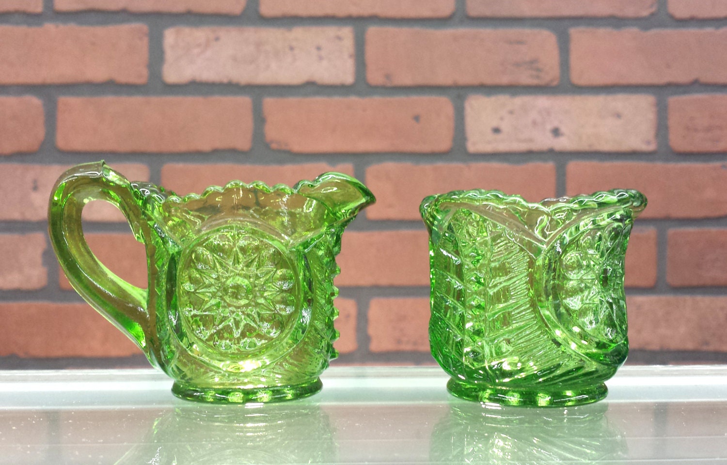 Depression Glass Creamer and Sugar Set Mini. Box 272