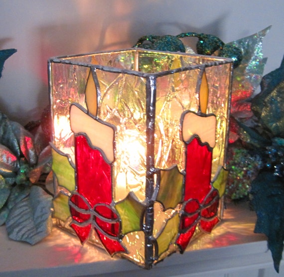 Red Christmas Candles Stained Glass Candle Holder by hobbymakers