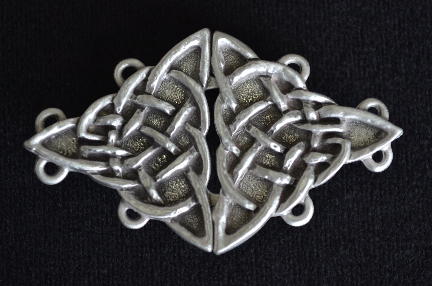 Celtic Knot Cloak Clasp in Fine Pewter by Treasure by treasurecast