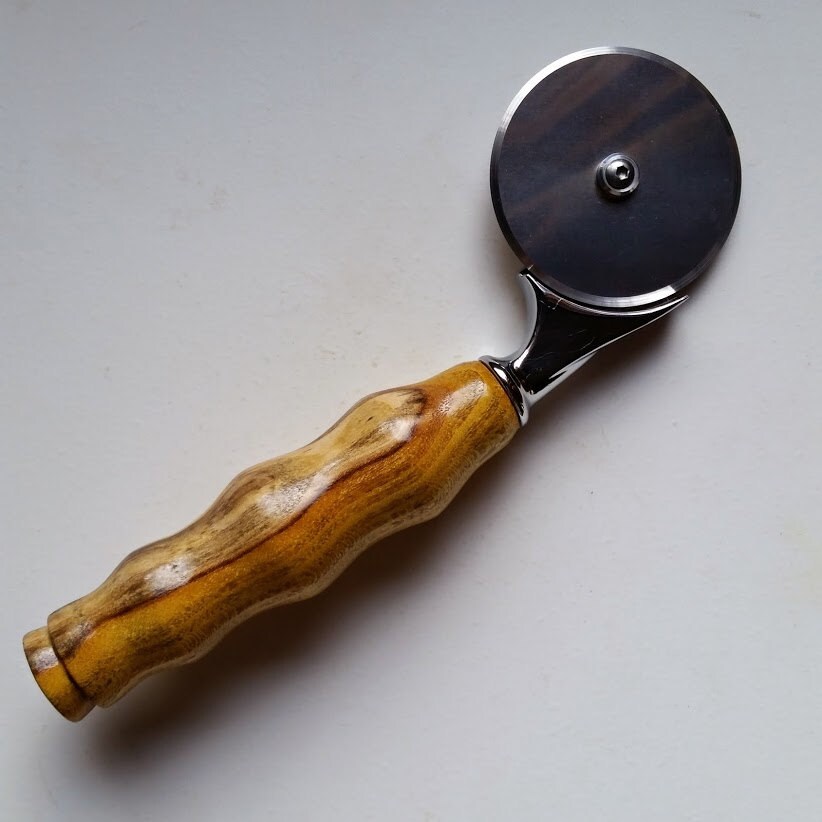 Pizza Cutter with Osage Orange Wood Handle.