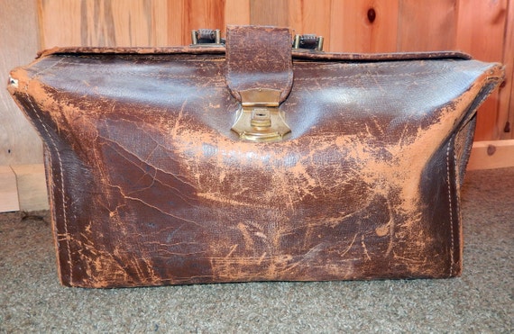 Antique Old 1800s Doctors Bag-Leather by StrawberryBarn on Etsy