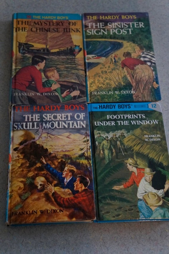 LOT OF FOUR VINTAGE HARDY BOYS BOOKS~ BOOKS 27,42,48, AND 51~ F.W DIXON LOT OF FOUR VINTAGE HARDY BOYS BOOKS~ BOOKS 27,42,48, AND 51~ F.W DIXON