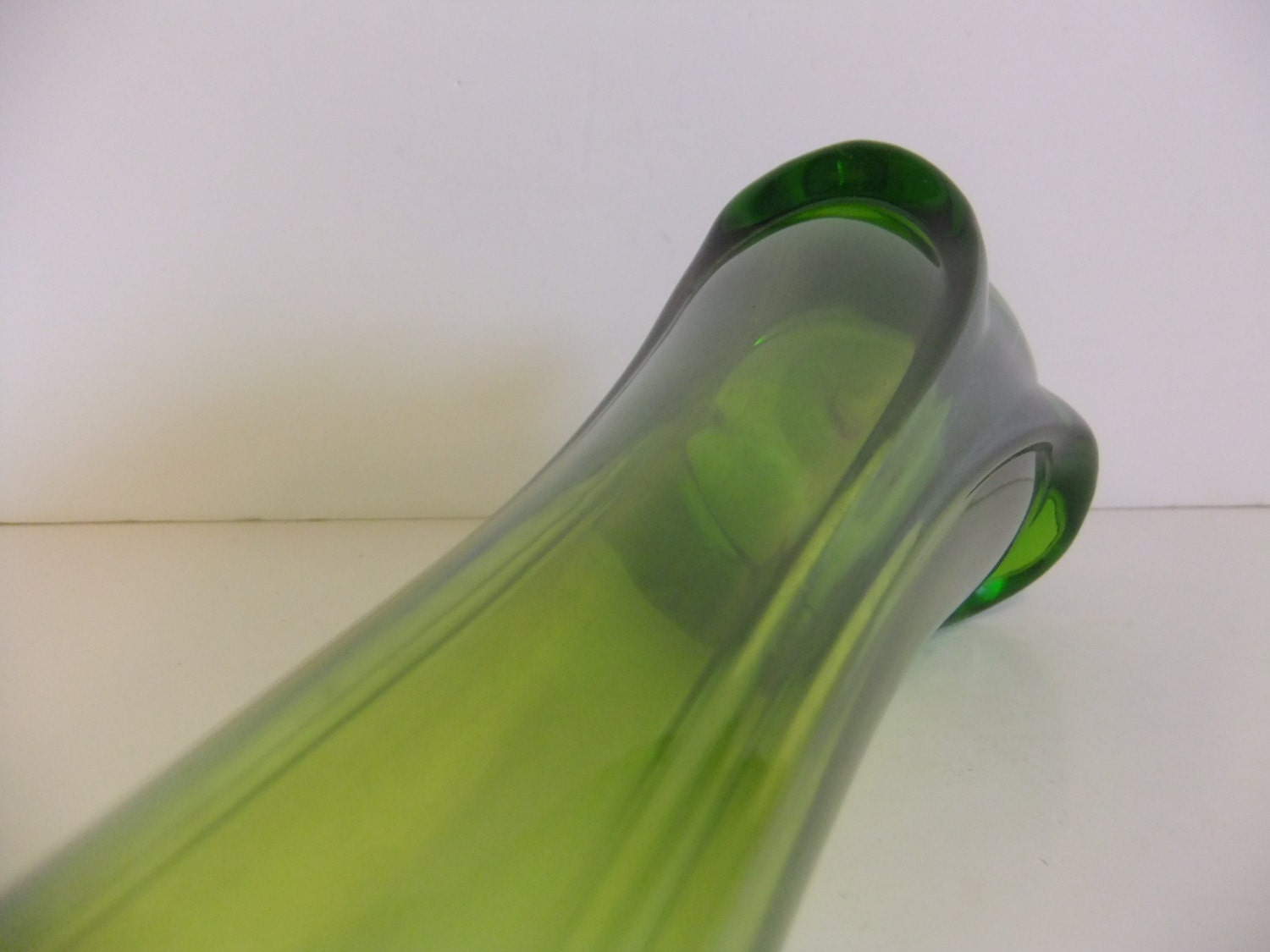 Vintage Vase Green Vase Glass vase Unique vase by NimblesNook