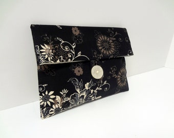 green and black clutch