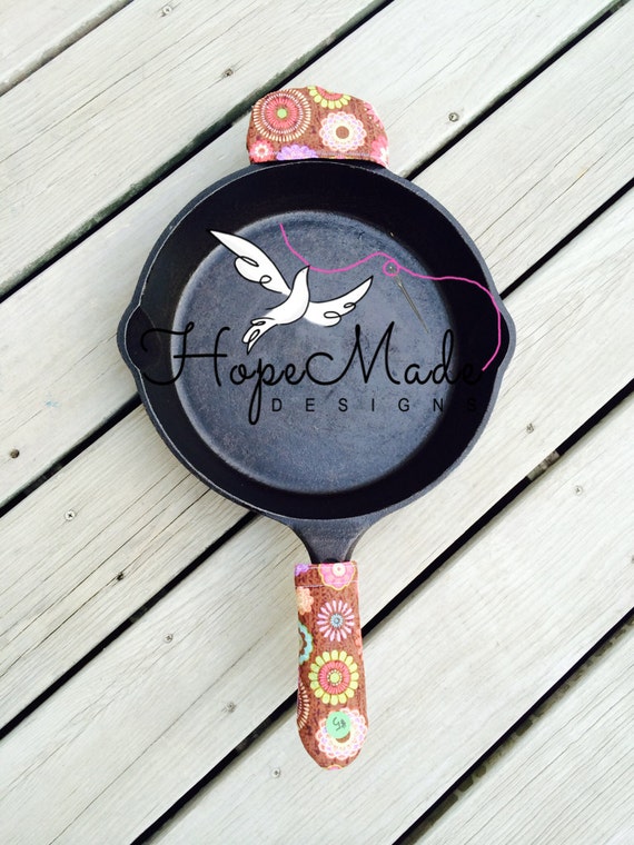 Skillet handle hot pad pocket curling & flat by HopeMadeDesigns