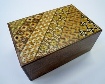 Japanese Puzzle box (Himitsu bako)- 6inch (150mm) 7steps Pure Walnut wood and Yosegi