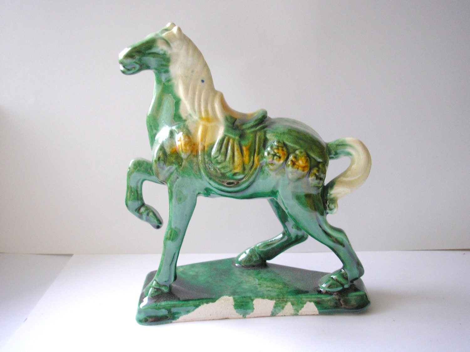 antique ceramic horse figurines