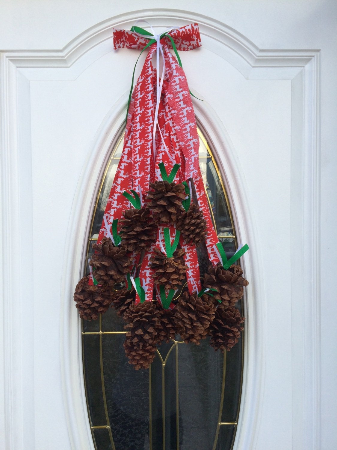 Pine Cone Christmas Wreath