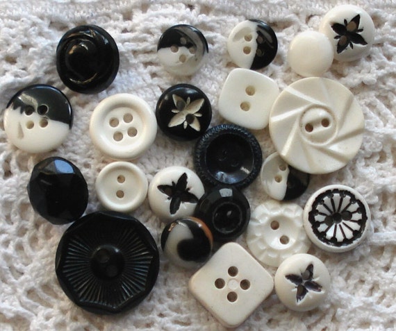 Vintage Buttons Sewing Buttons Vintage by CoolStuffUnlimited