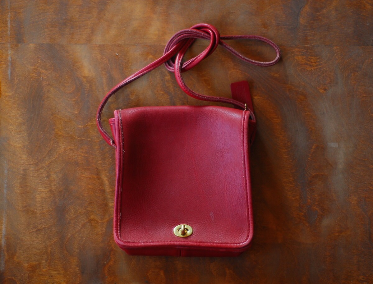 vintage red leather coach purse / coach compact pouch