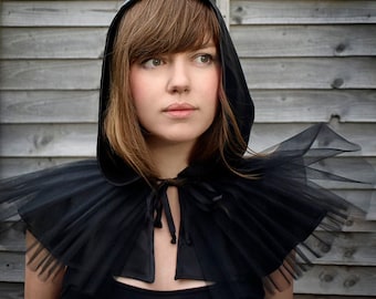 Vampire costume. black cape. adult witch costume. Halloween costume women girls. victorian gothic hooded tulle