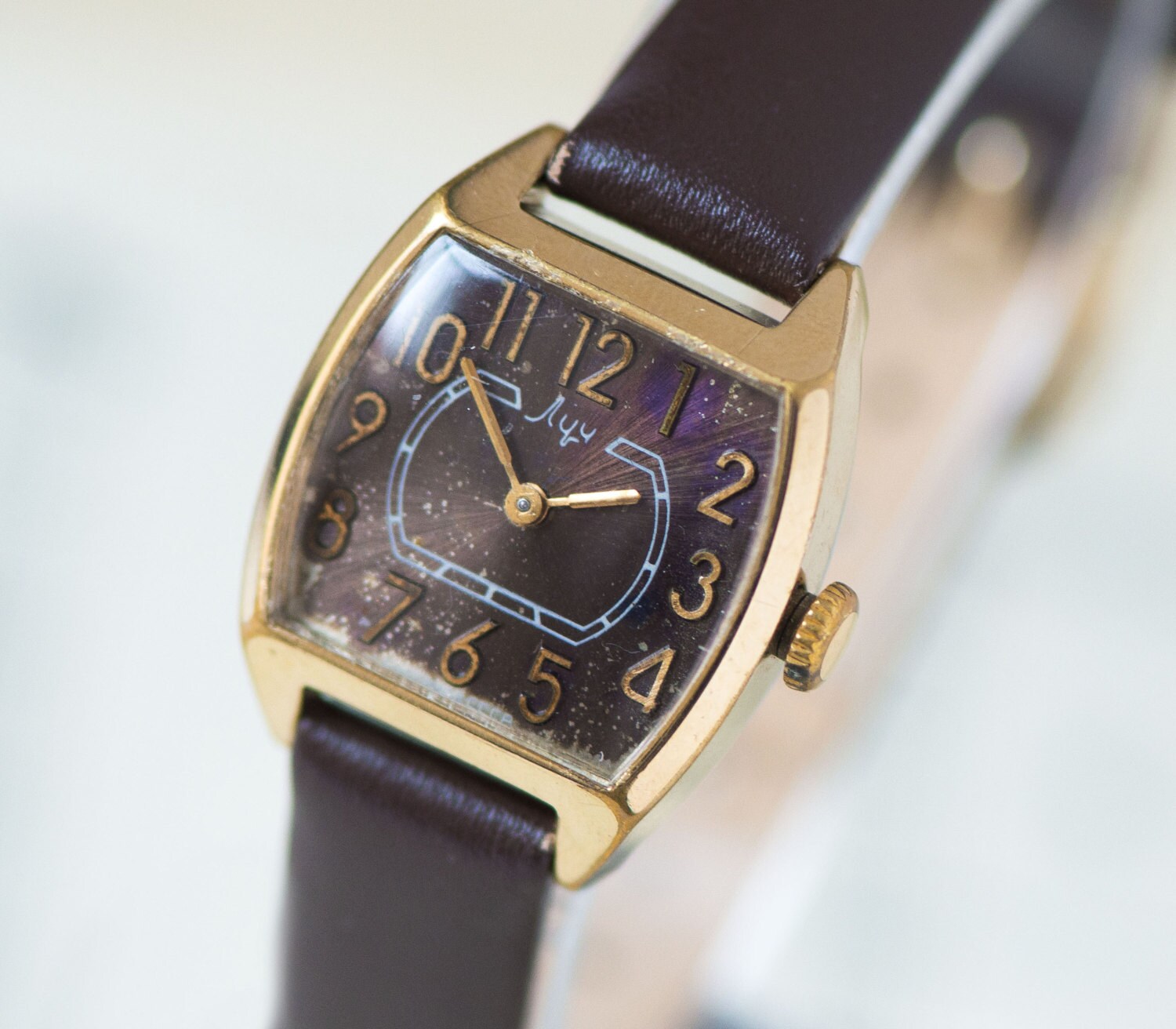 Gold plated women’s watch Ray, square retro lady’s watch, chocolate