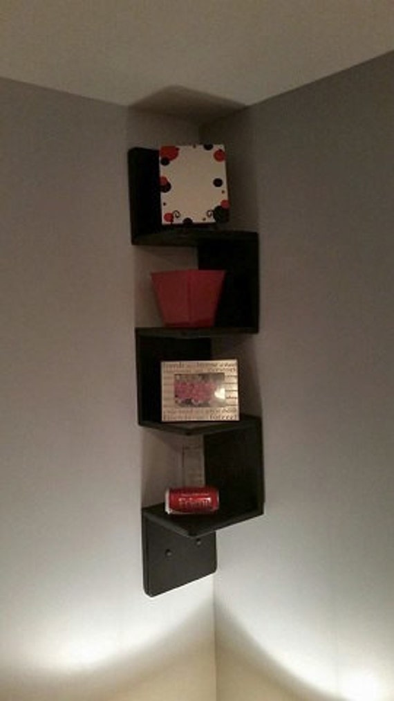 etagere angle murale zig zag