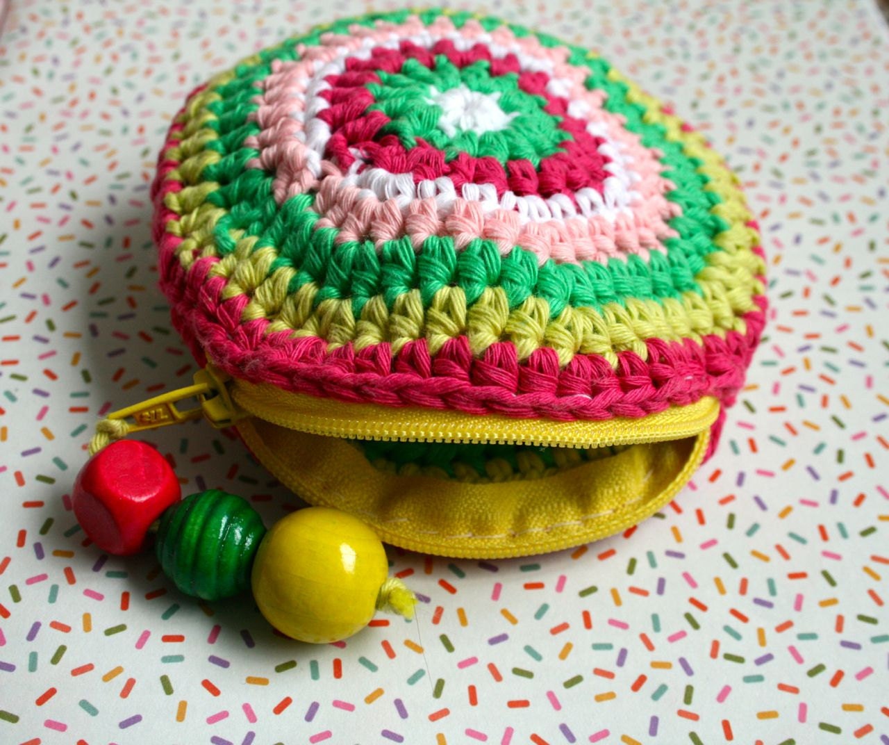 Free Crochet pattern crochet coin purse pattern by LuzPatterns