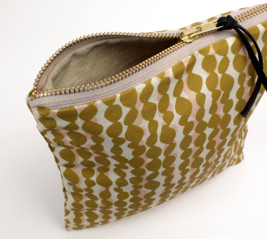 ZIP POUCH Custom printed floral fabric 8 by ElizabethGrubaughCo