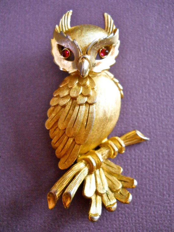 Trifari Owl Brooch Vintage Figural Gold Tone