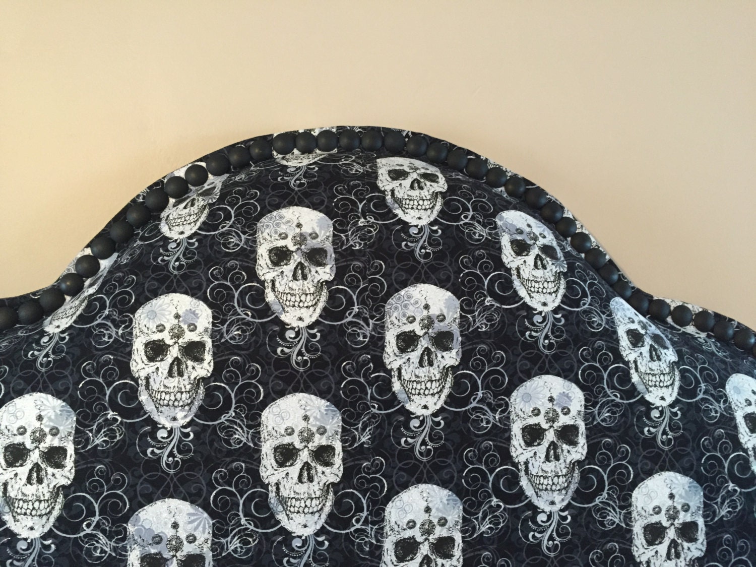 Custom King Skull Headboard with Nails [E1023101840389314M 