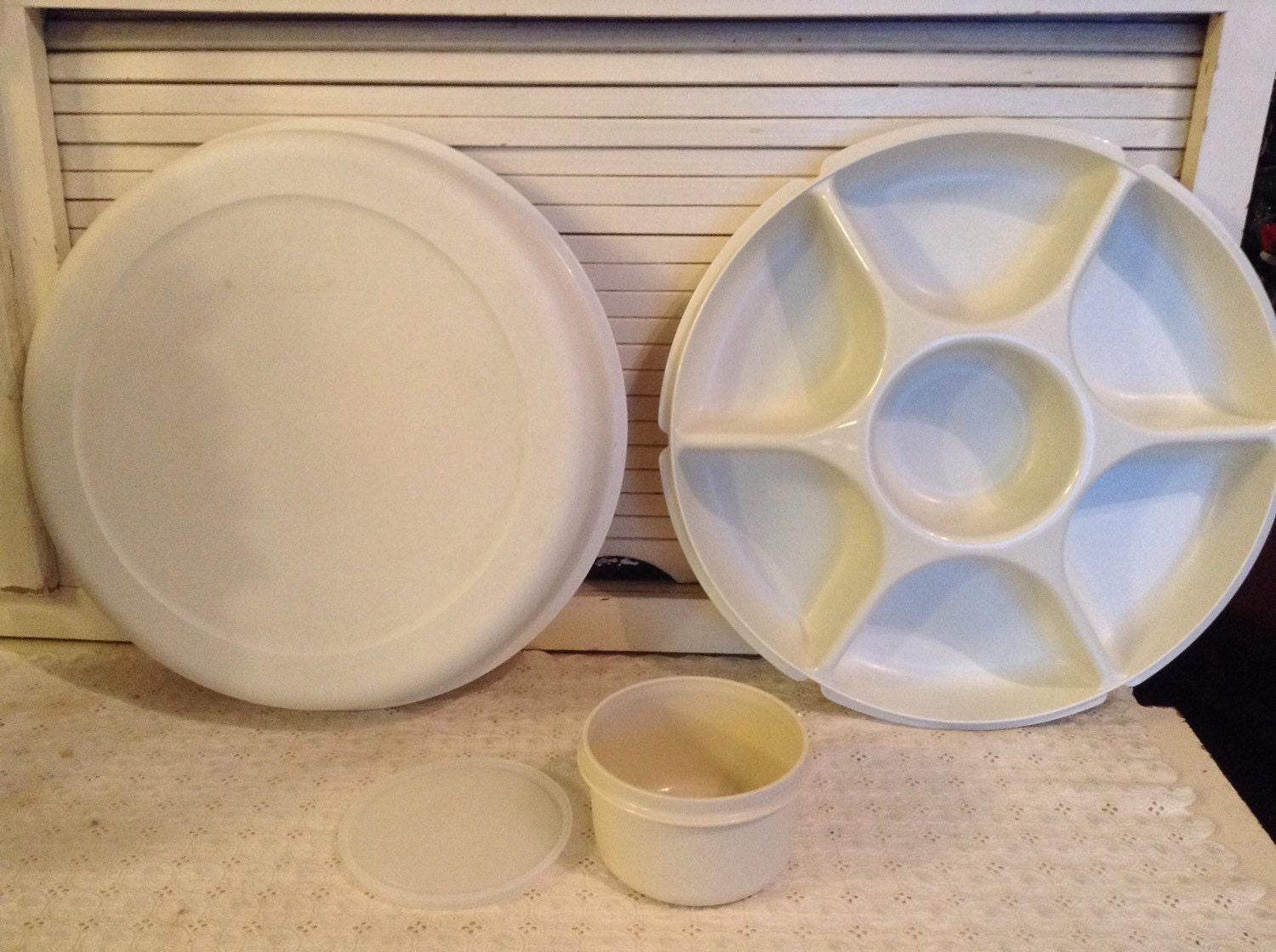 Vintage Tupperware party serving tray chip & Dip 1980s