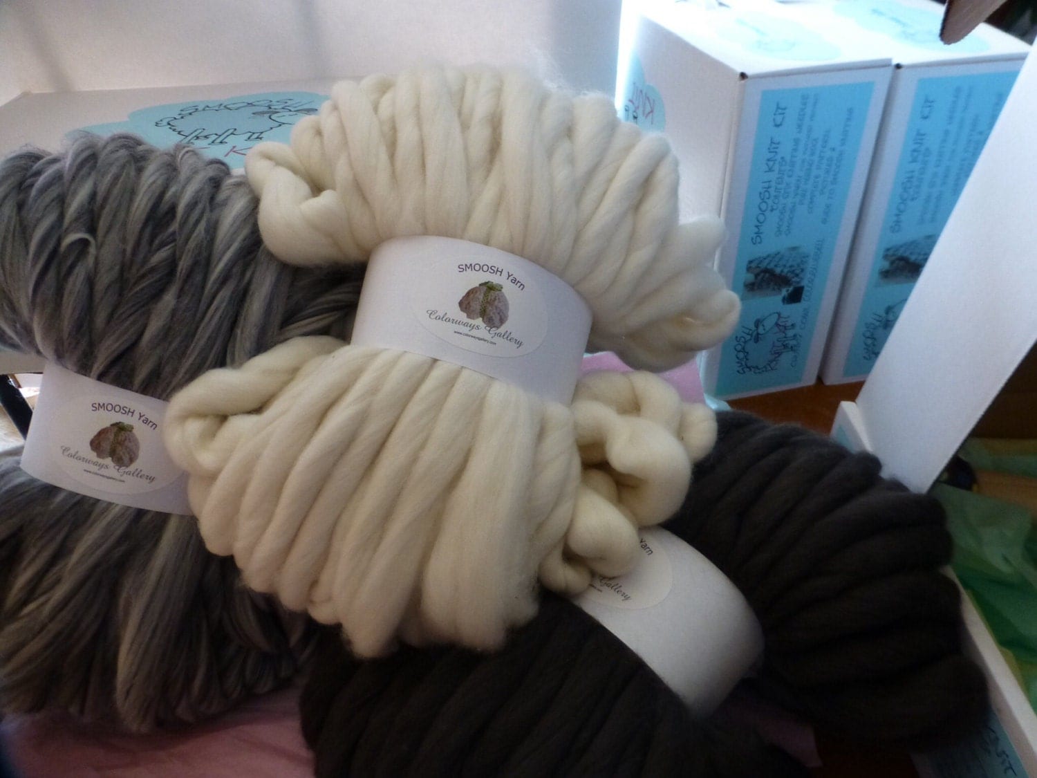 DIY KitoftheMonth Smoosh Yarn FREE Giant Needles Super