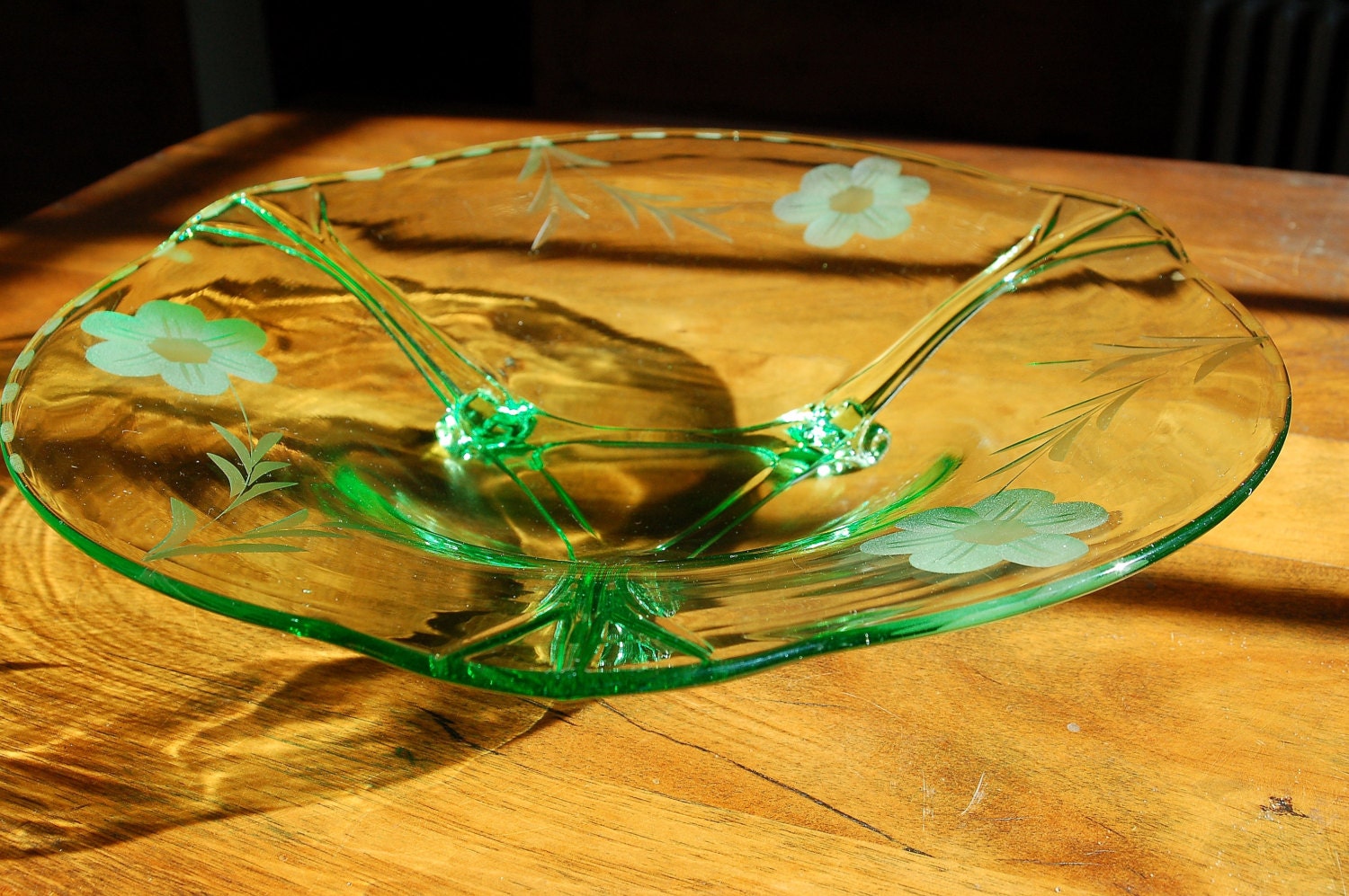 Art Deco Green Glass Bowl Footed Etched Depression Glass