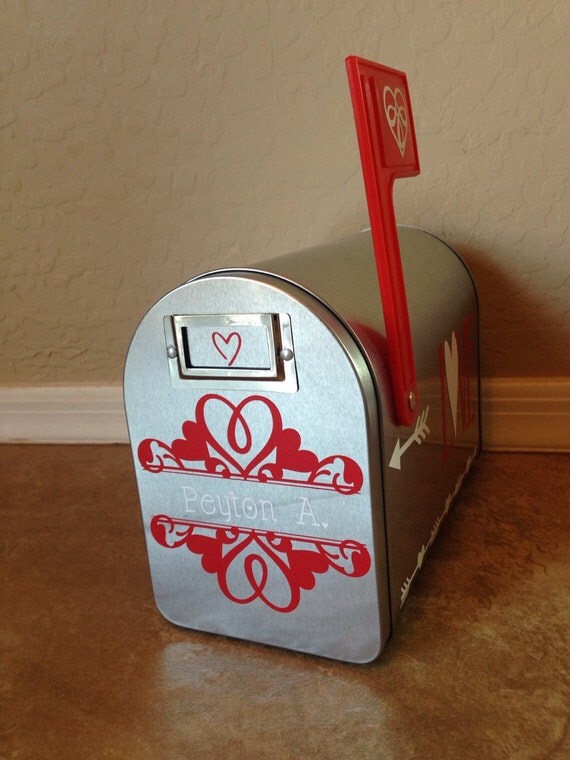 Personalized Metal Mailbox by LosLoveLetters on Etsy