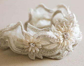 Ivory wedding garter set - Style R39