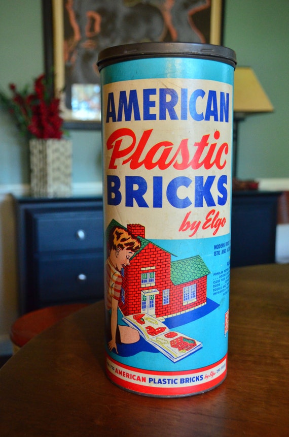 1953 American Plastic Bricks by Elgo 725. Complete set.