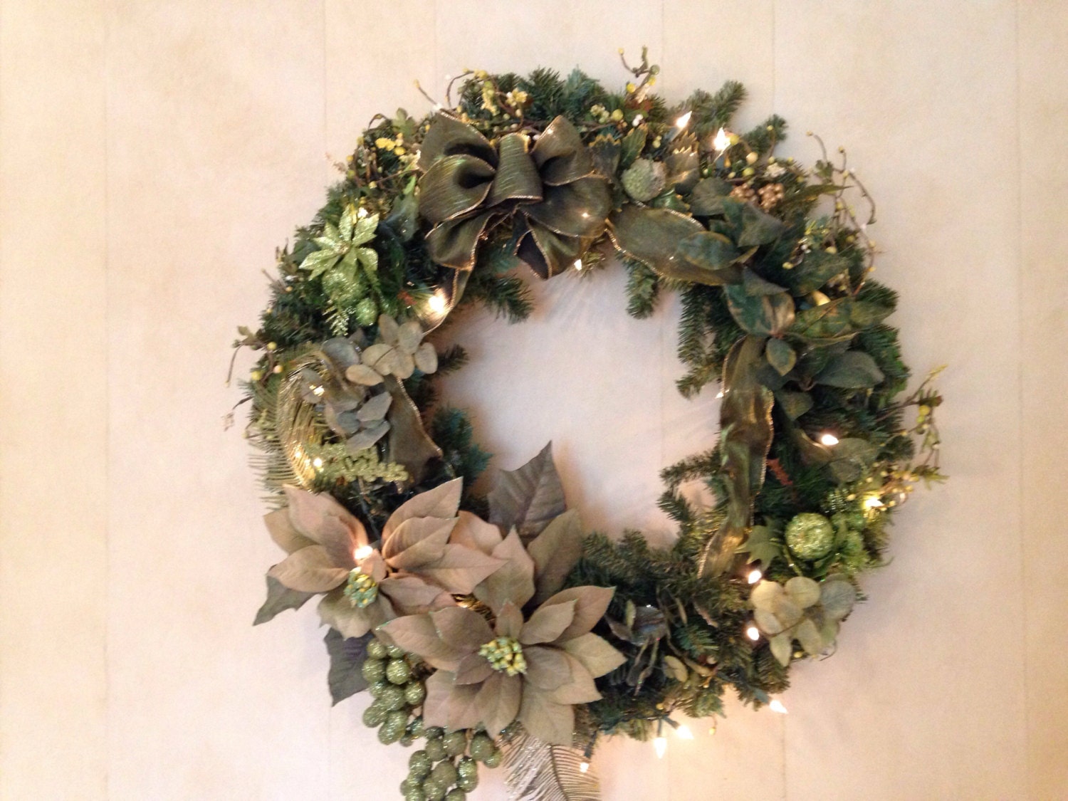 Green Happy Holidays Wreath