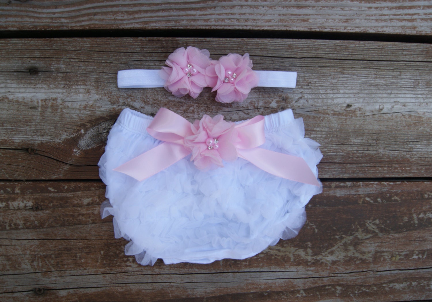 Baby bloomer set. Newborn ruffle diaper cover. Baby diaper