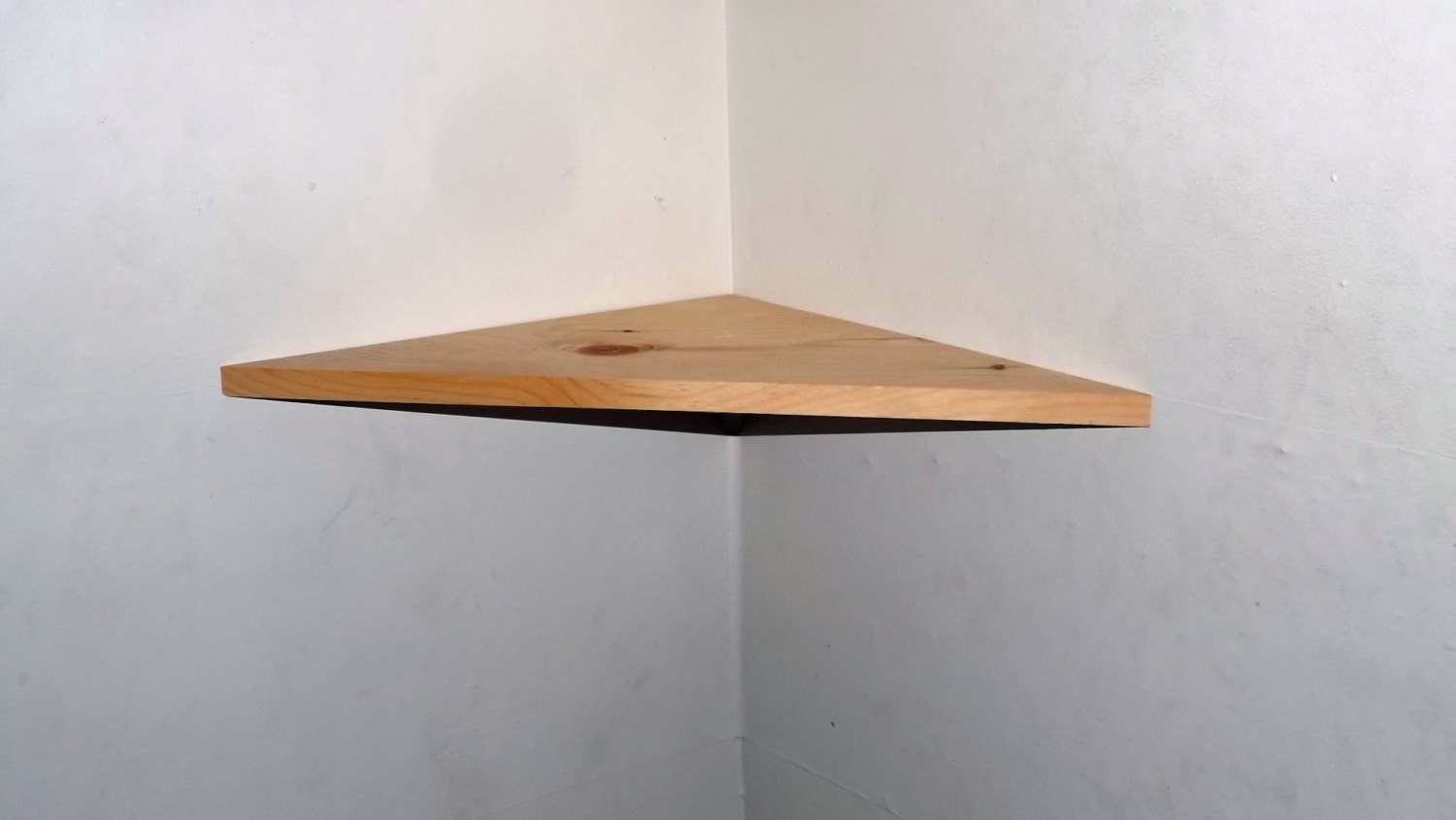 22 Inch Floating Corner Shelf Solid Wood by BAwoodworking on Etsy