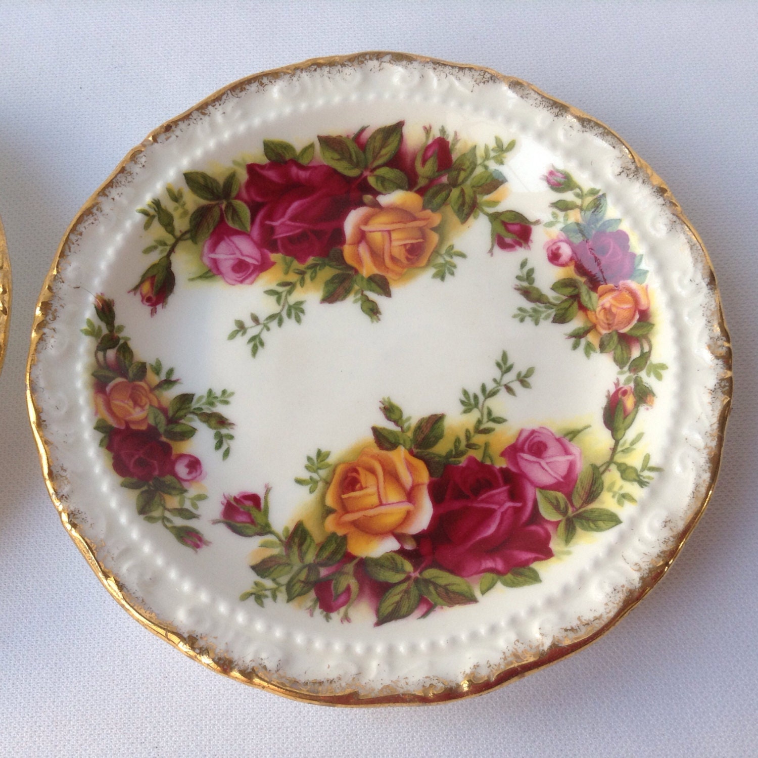 Royal Albert Old Country Roses (2 small plates) Haute Juice